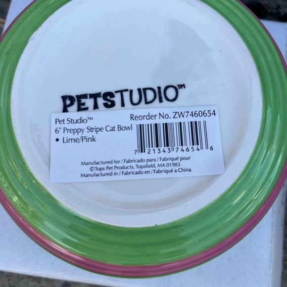 Cat or dog food dish. Pink/lime in color 6” cat dish or dog dish - Picture 3 of 3